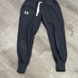 Comfy lounge Under Armour Women Loose Black Joggers